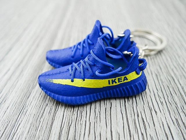 mini yeezy boost