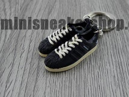 adidas superstar keychain