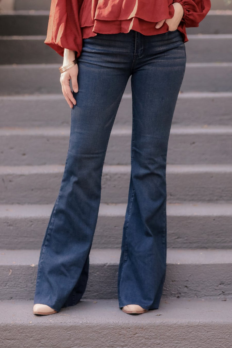 Konklusion Forbedring kone Jude Dark Denim Flare Jeans – Jess Lea Boutique