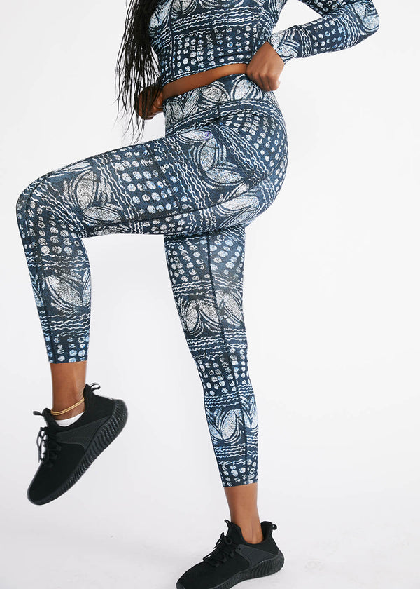 Sise Women's African Print Leggings (Navy Gray Adire)