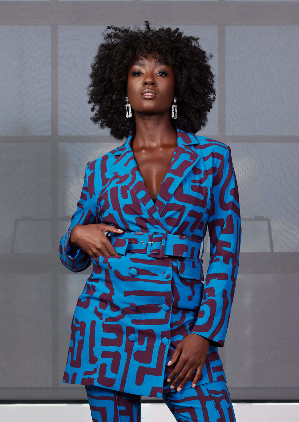 Stuepige tjene For en dagstur Aniq Women's African Print Stretch Blazer Dress (Fig Blue Geometric) –  D'IYANU