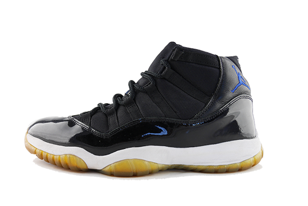 jordan 11 space jam 2000