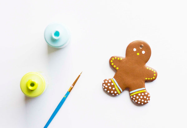 DIY Ornaments: Clay Gingerbread Men || Mari Orr Art #DIY #Christmas