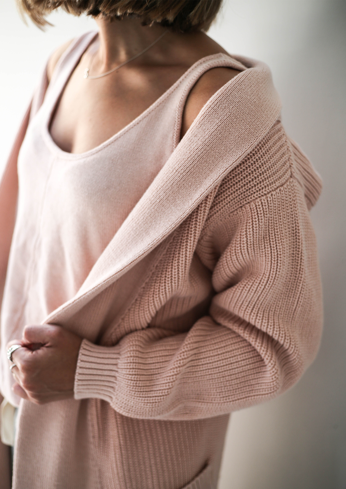 rebecca chunky knit cardigan dusty pink