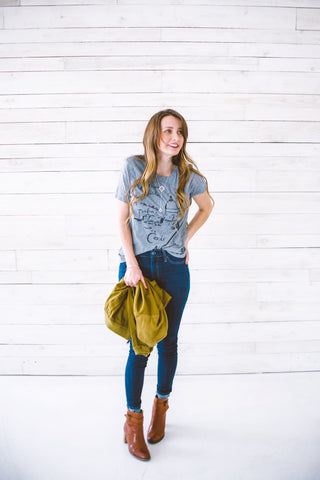 Finding Beautiful Truth Blogger in Basic Tee and Arcade Lariat Necklace