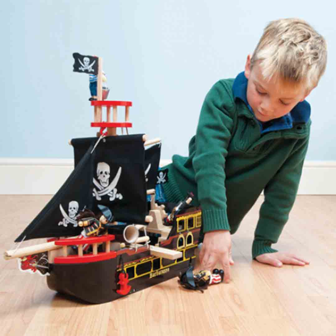 le toy van barbarossa pirate ship