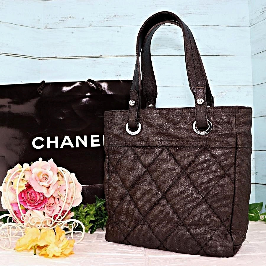 CHANEL パリビアリッツ スクエア トートバッグ 黒 ロゴ金具 コーティング