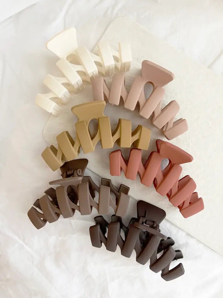 4.5" Matte ZigZag Hair Claw, Hair Clips