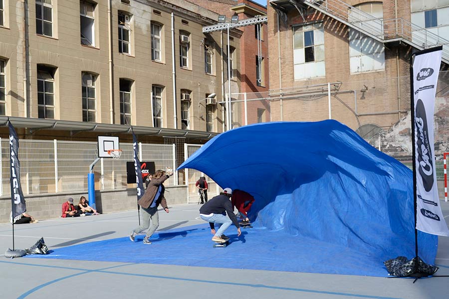 tarp surfing surfcity barcelona 2016 surfskate carving social club