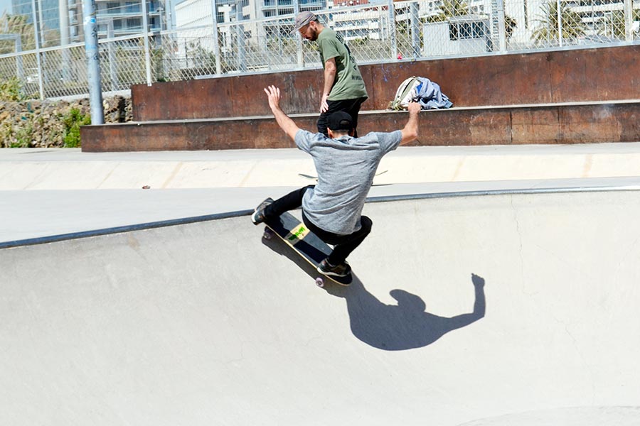 barcelona 2016 surfskate skatepark marbella sacando agua