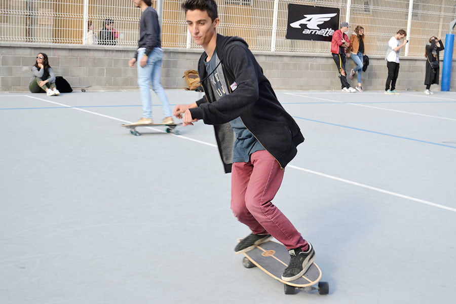 tarp surfing surfcity barcelona 2016 surfskate slide swallow