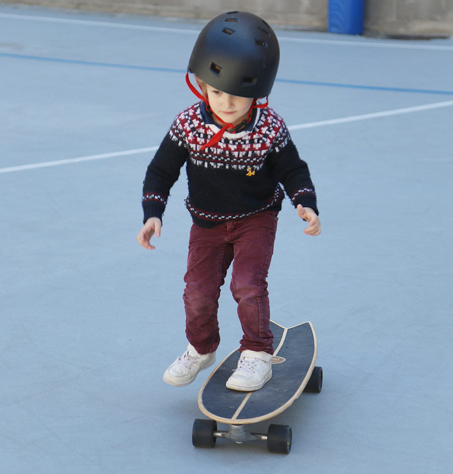 tarp surfing surfcity barcelona 2016 surfskate niño