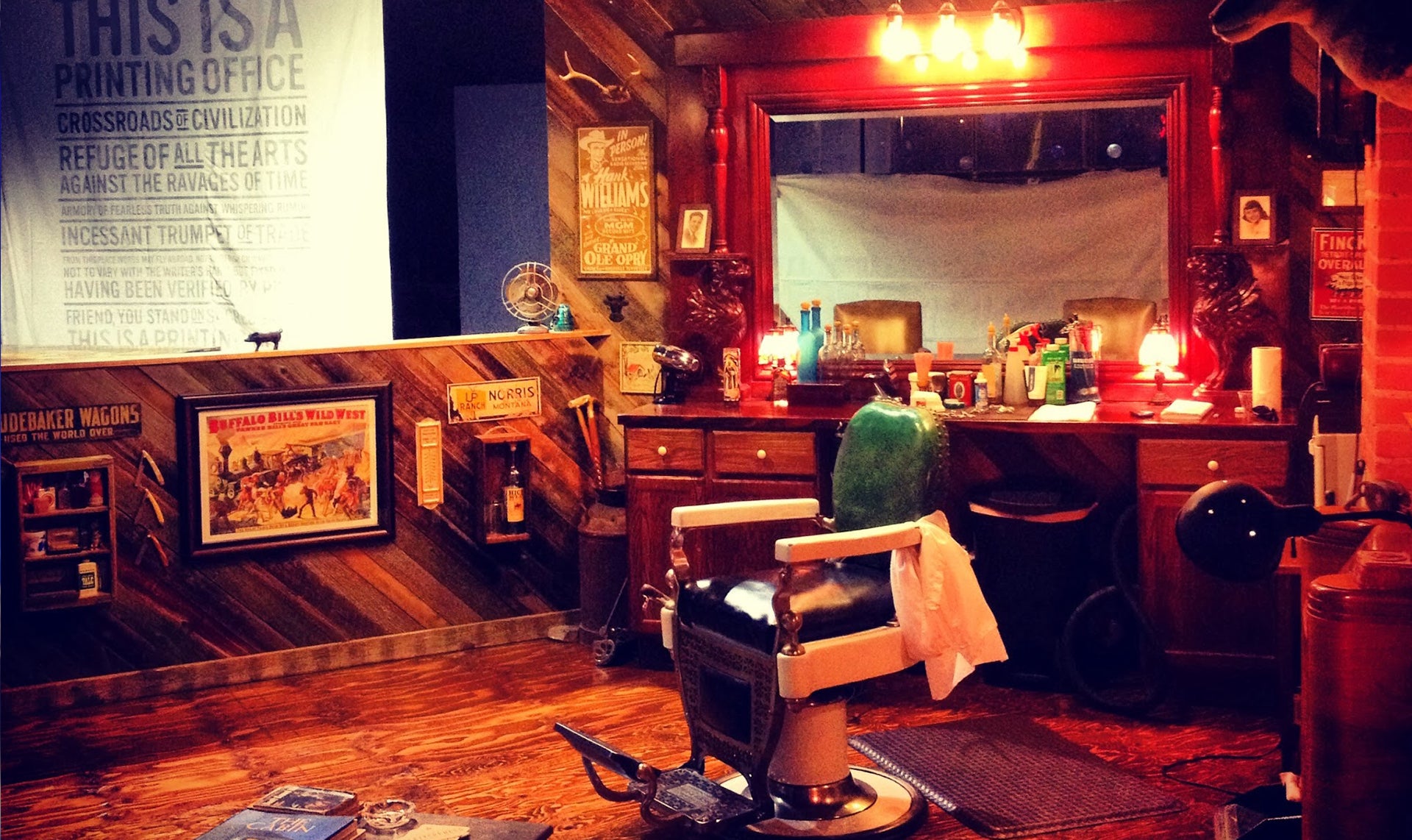Inside photo of Braxton's barbershop