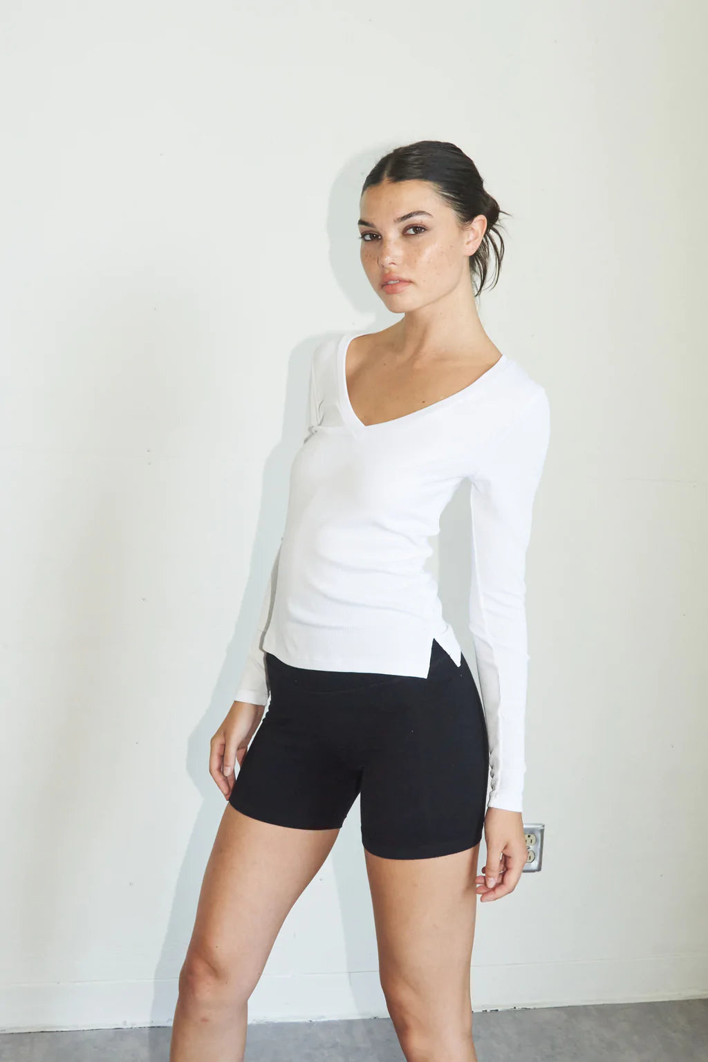 V Ribbed Long Sleeve - White