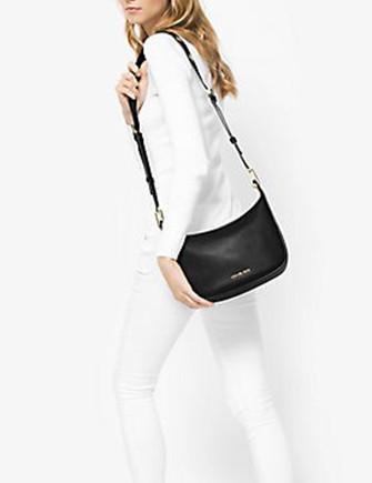 michael kors raven medium