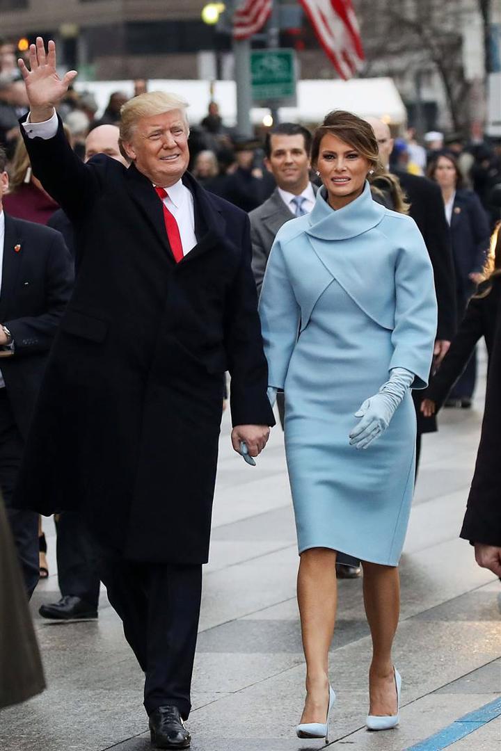 Melania-Trump-at-Inauguration-in-Ralph-Lauren