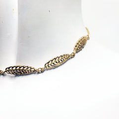 Feather cutout charm choker necklace in gold and silver plate