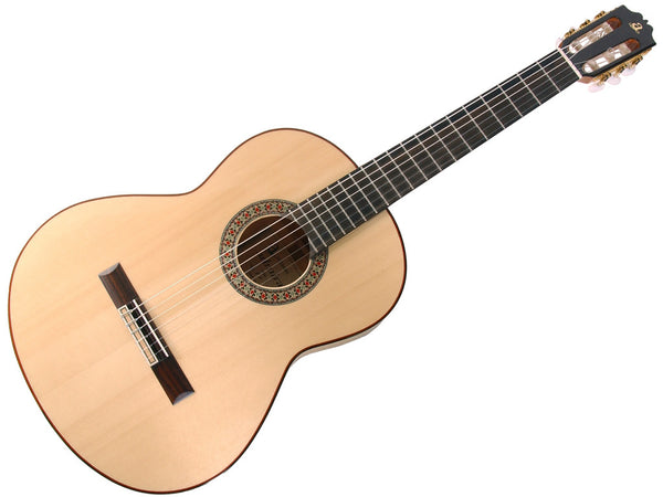 Admira 'F4' Flamenco Guitar