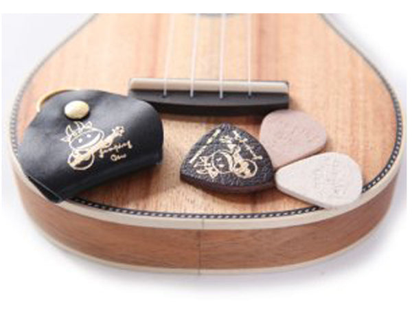 Jumping Cow Leather & Felt Ukulele Picks with Keyring Holder