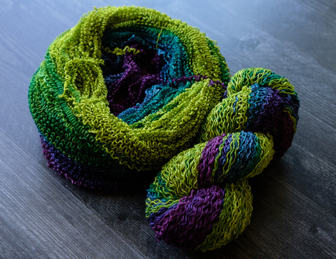 unraveled yarn, very crinkly