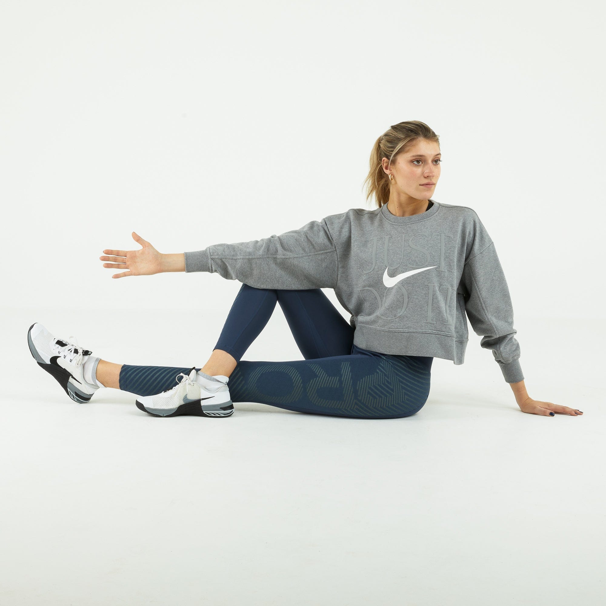 nike women's pro therma-fit adv high-waisted leggings