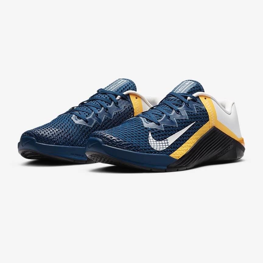 nike metcon blue and yellow