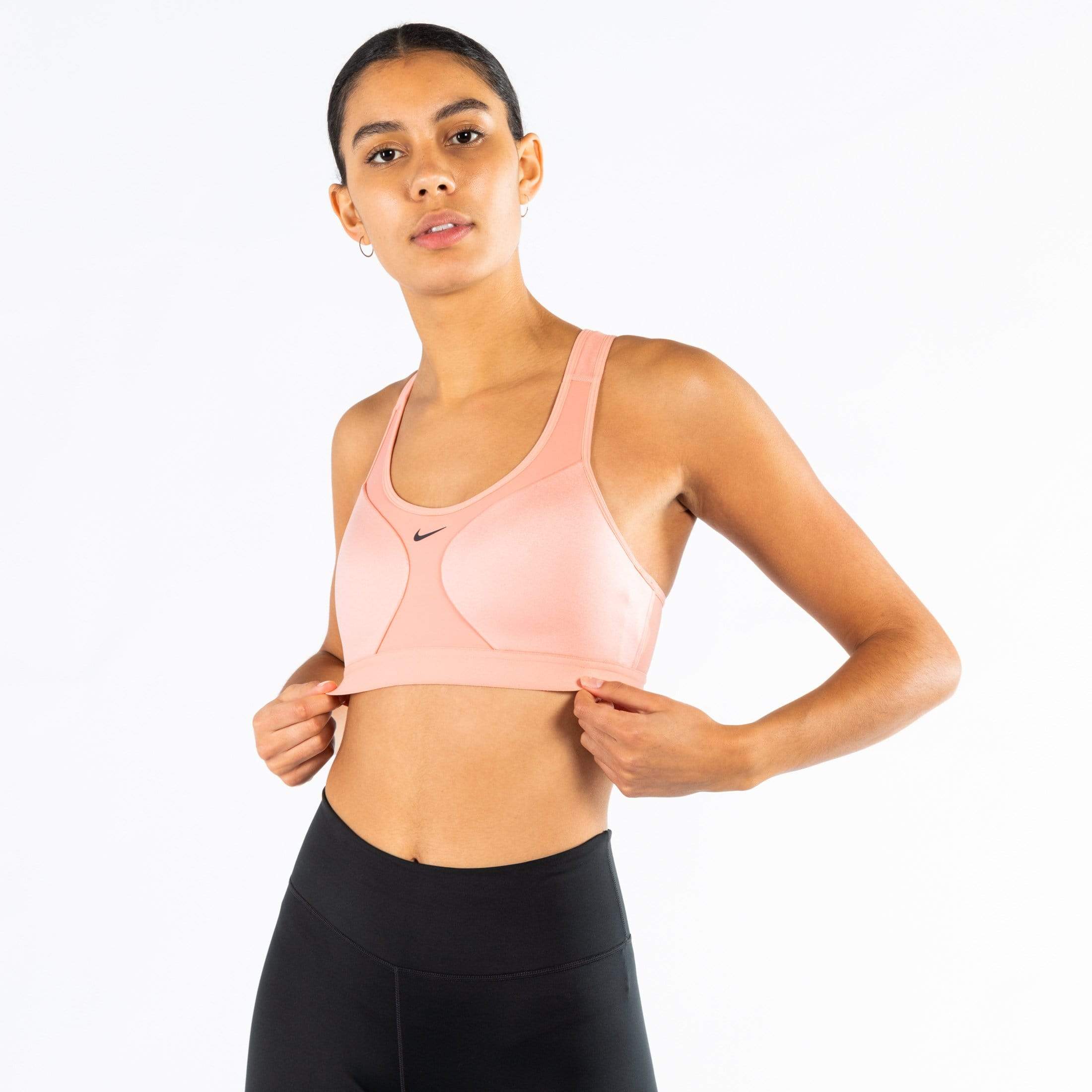 motion adapt bra nike