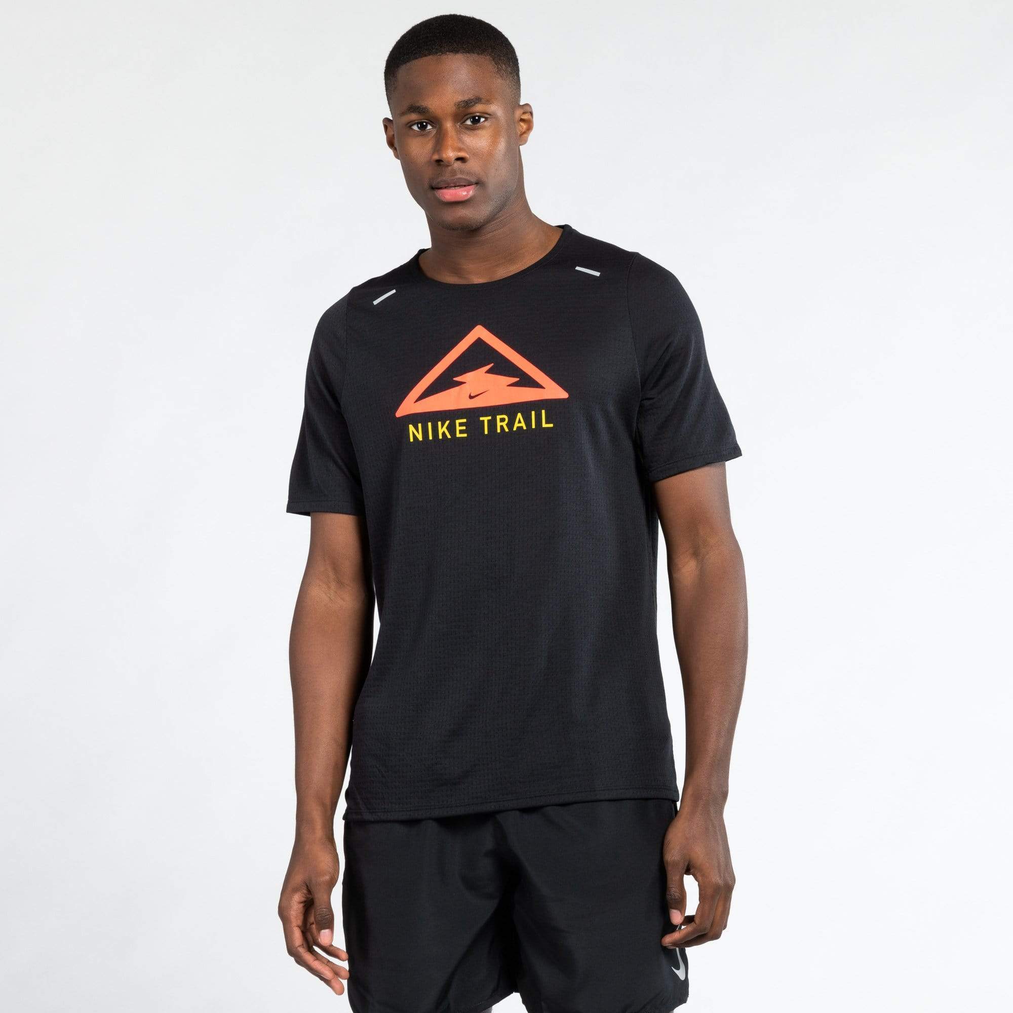 nike trail t shirt black