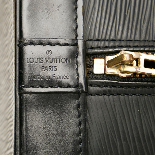 Louis Vuitton 2000s pre-owned Sobe Clutch Bag - Farfetch