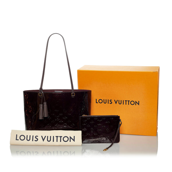 RvceShops Revival, Red Louis Vuitton Vernis Zippy Coin Pouch