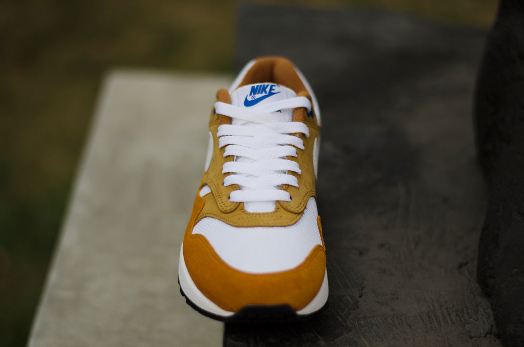 Nike Air Max 1 Premium Retro ( Dark Curry / White / Blue ) 908366-700