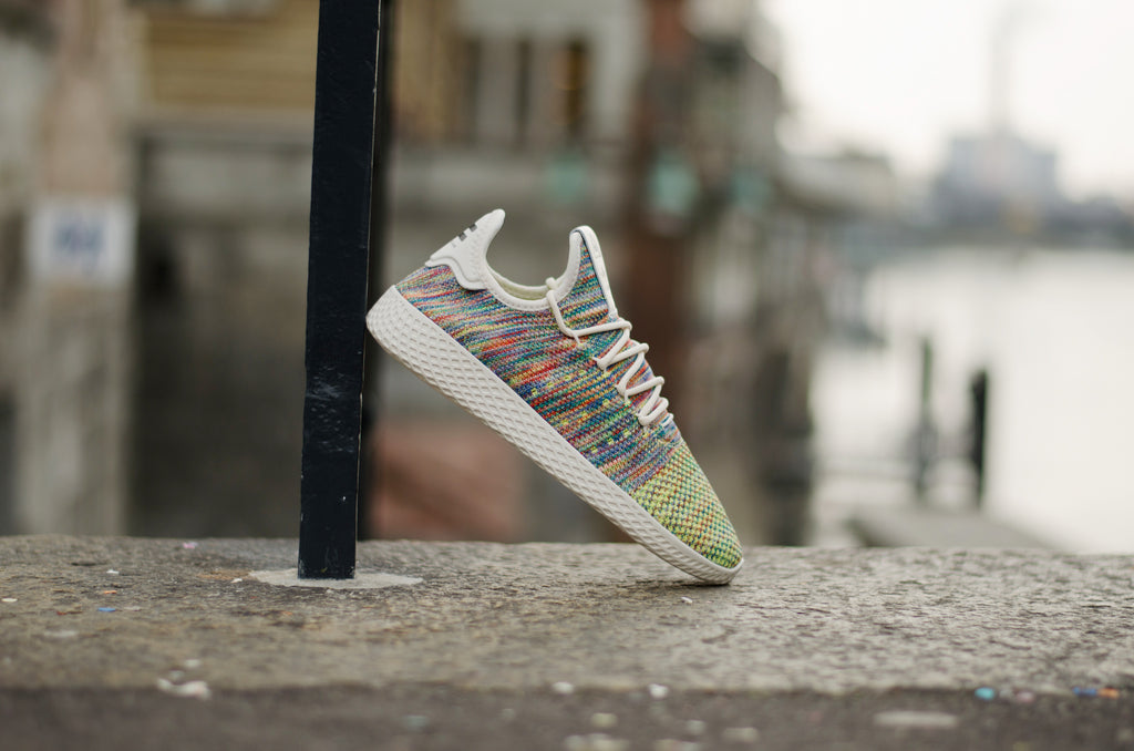 Adidas Pharell Williams Tennis Hu Primeknit Multicolor