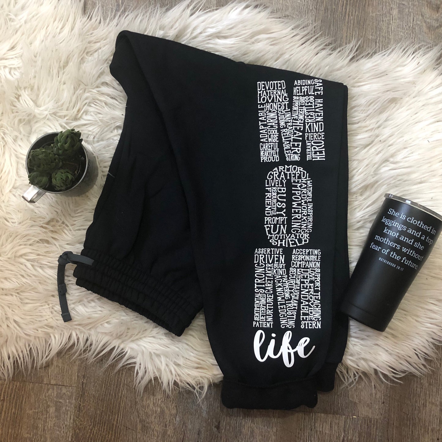 UNISEX MOM LIFE sweatpants