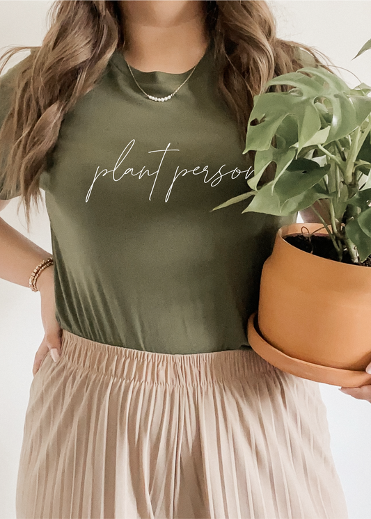 PLANT PERSON - OLIVE tee