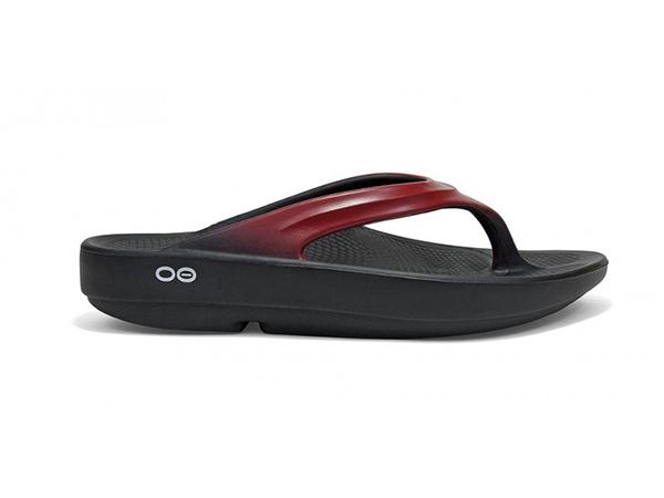 oofos oolala sandal