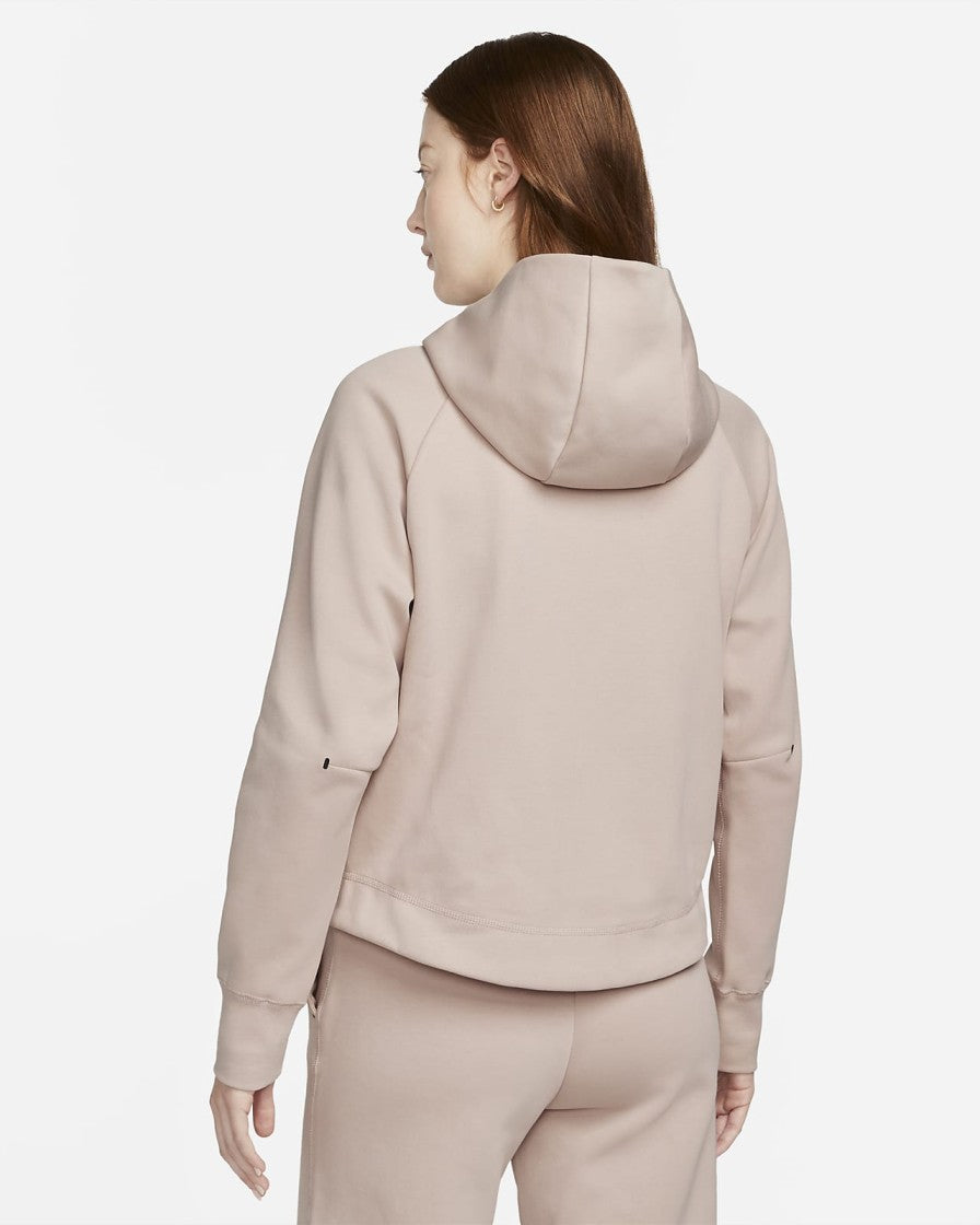 nike tech women sale