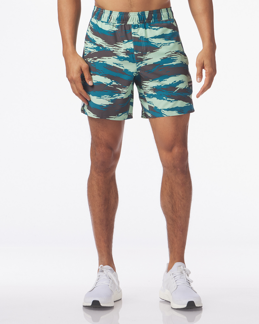 Relay Short Pale Green Tiger Camo