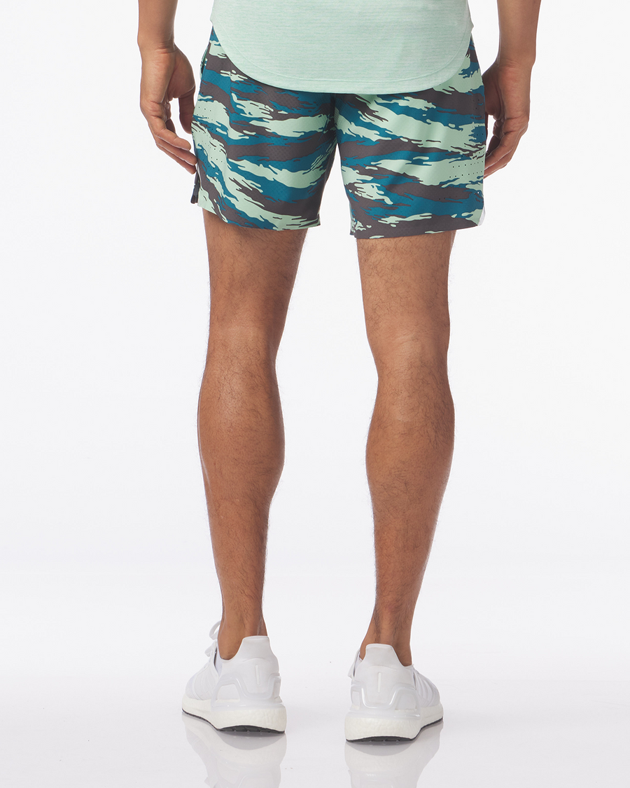 Relay Short Pale Green Tiger Camo