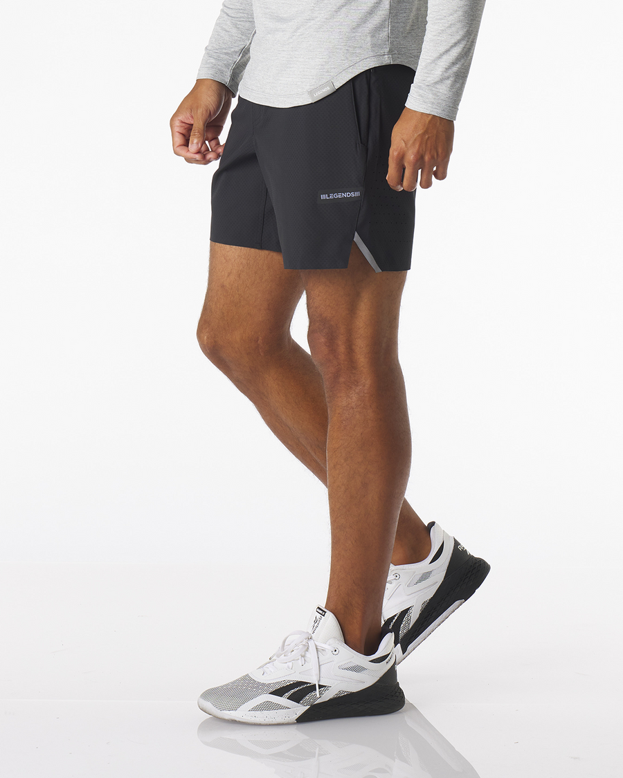 Relay Short Black