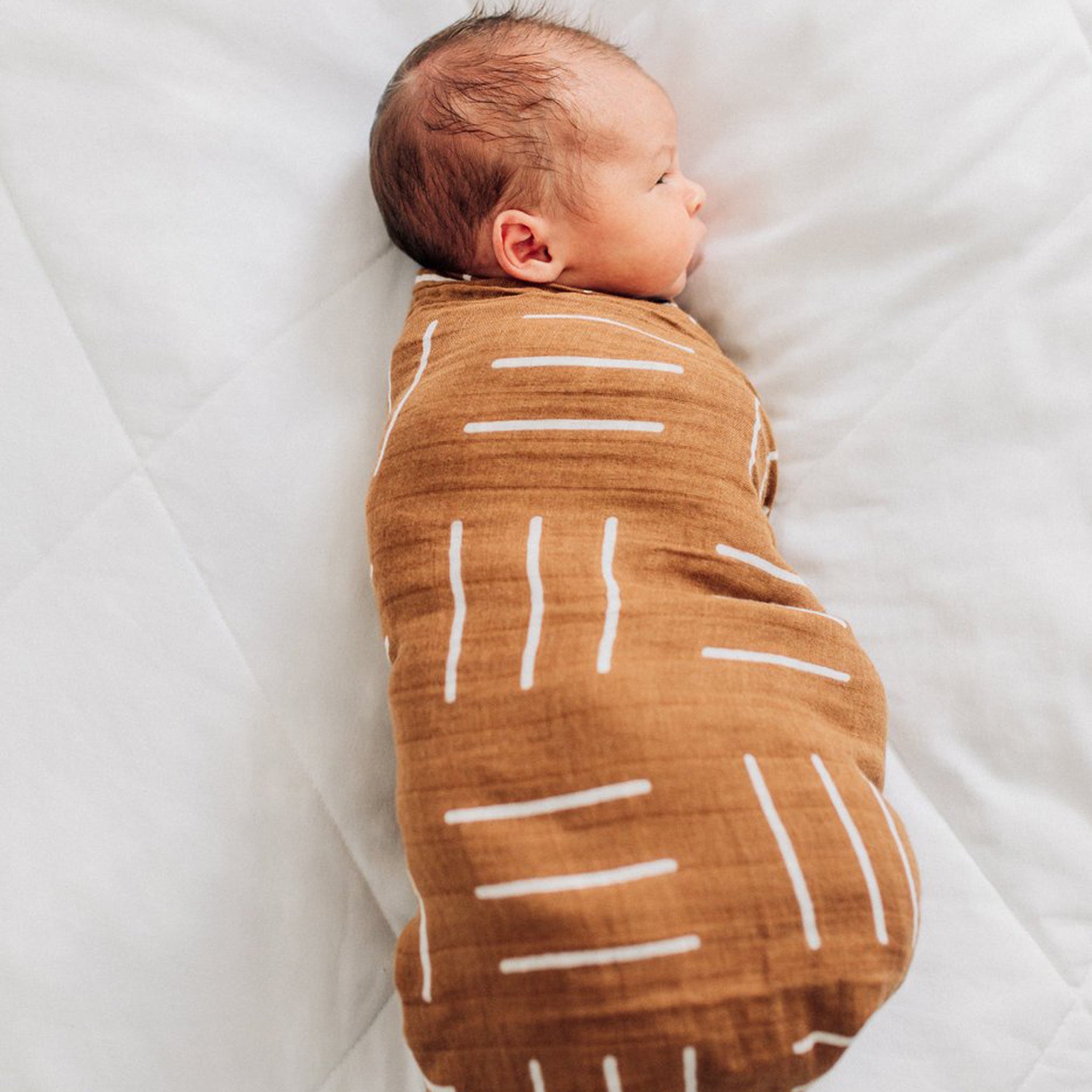 cuddle and swaddle