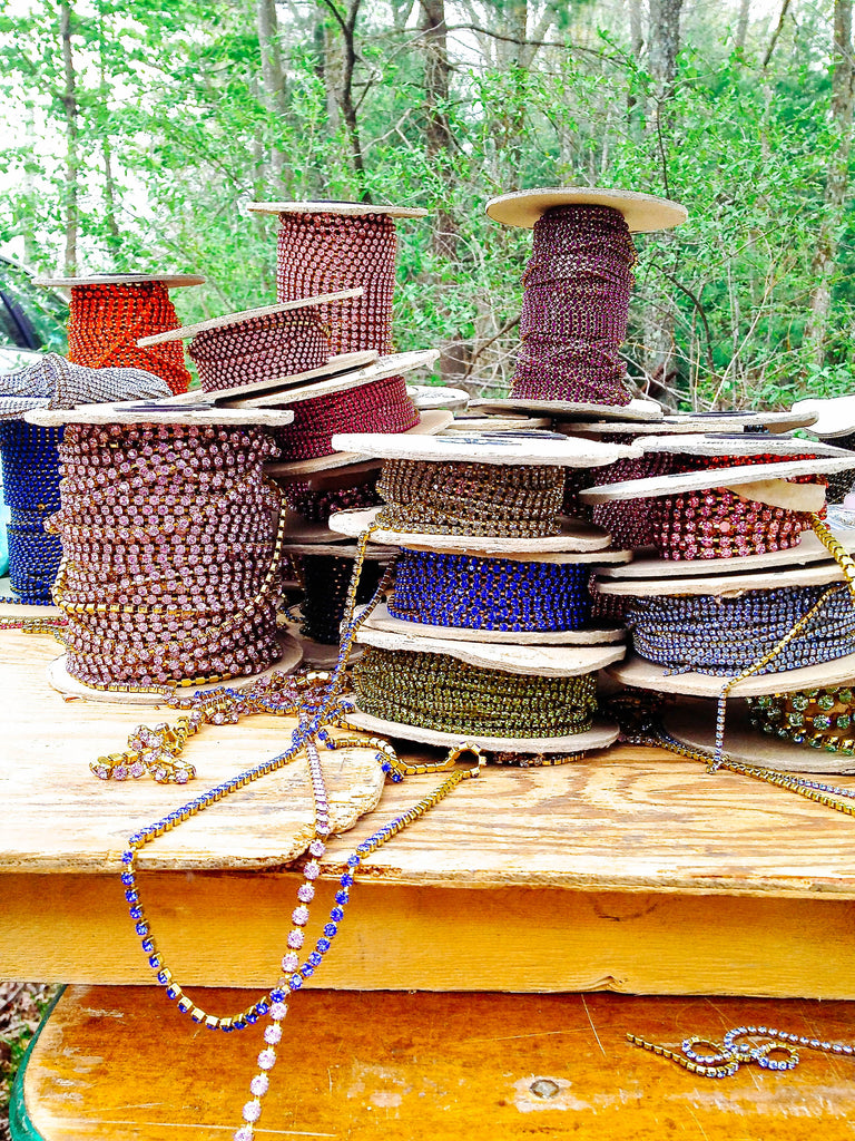 sparkles at Brimfield Antiques Market