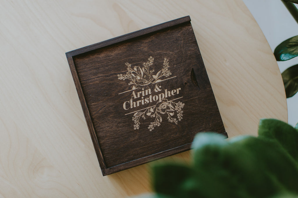 wedding photographer wooden box