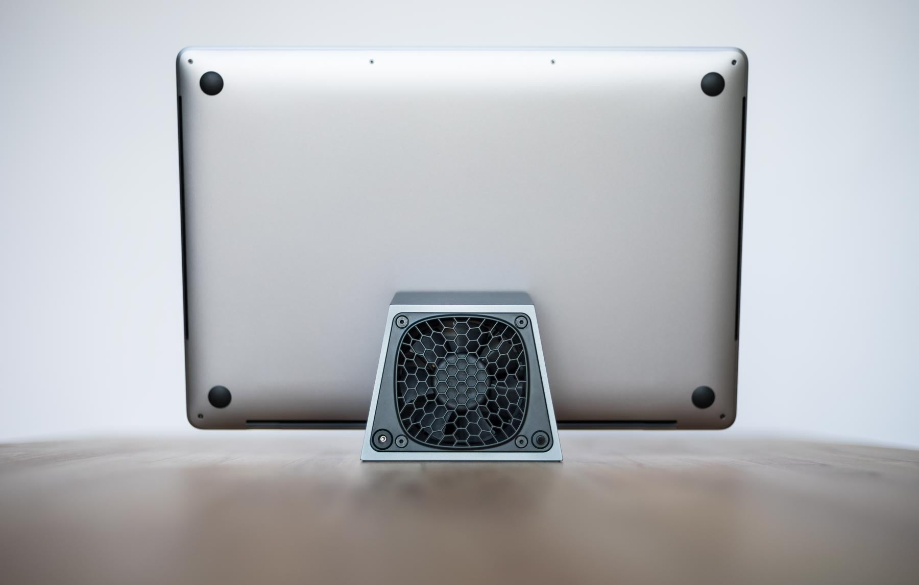 SVALT Cooling Dock model D2 Pro with 16-inch MacBook Pro