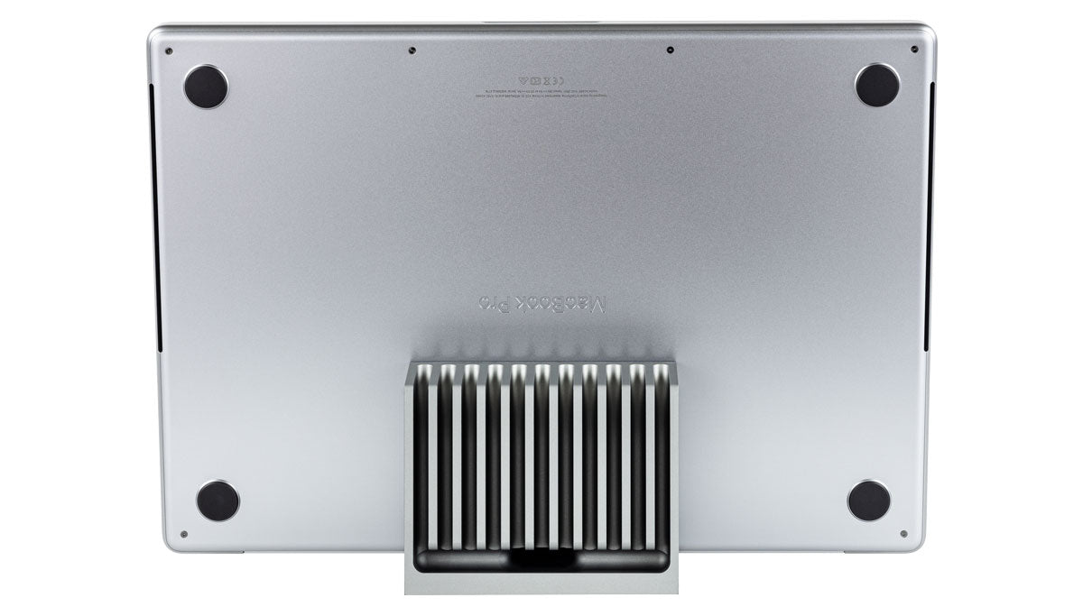 SVALT Cooling Dock model DHCR second generation with 16-inch MacBook Pro M1 Max