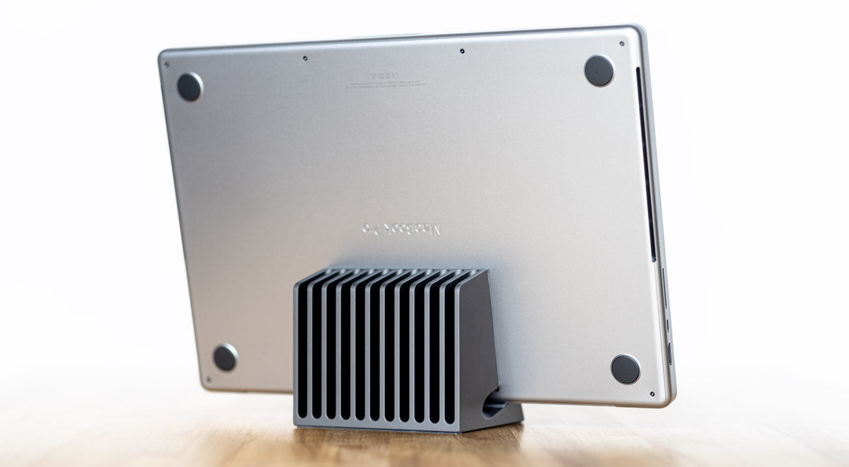 SVALT Cooling Dock model DHCR 4th gen with 2021-2024 16-inch MacBook Pro