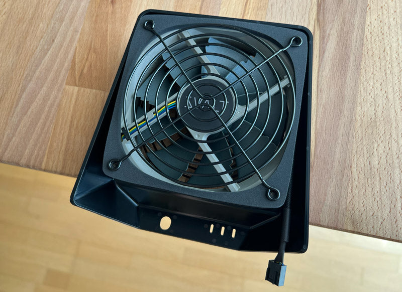 Cooling Stand SRx and Sx fan installation guide photo