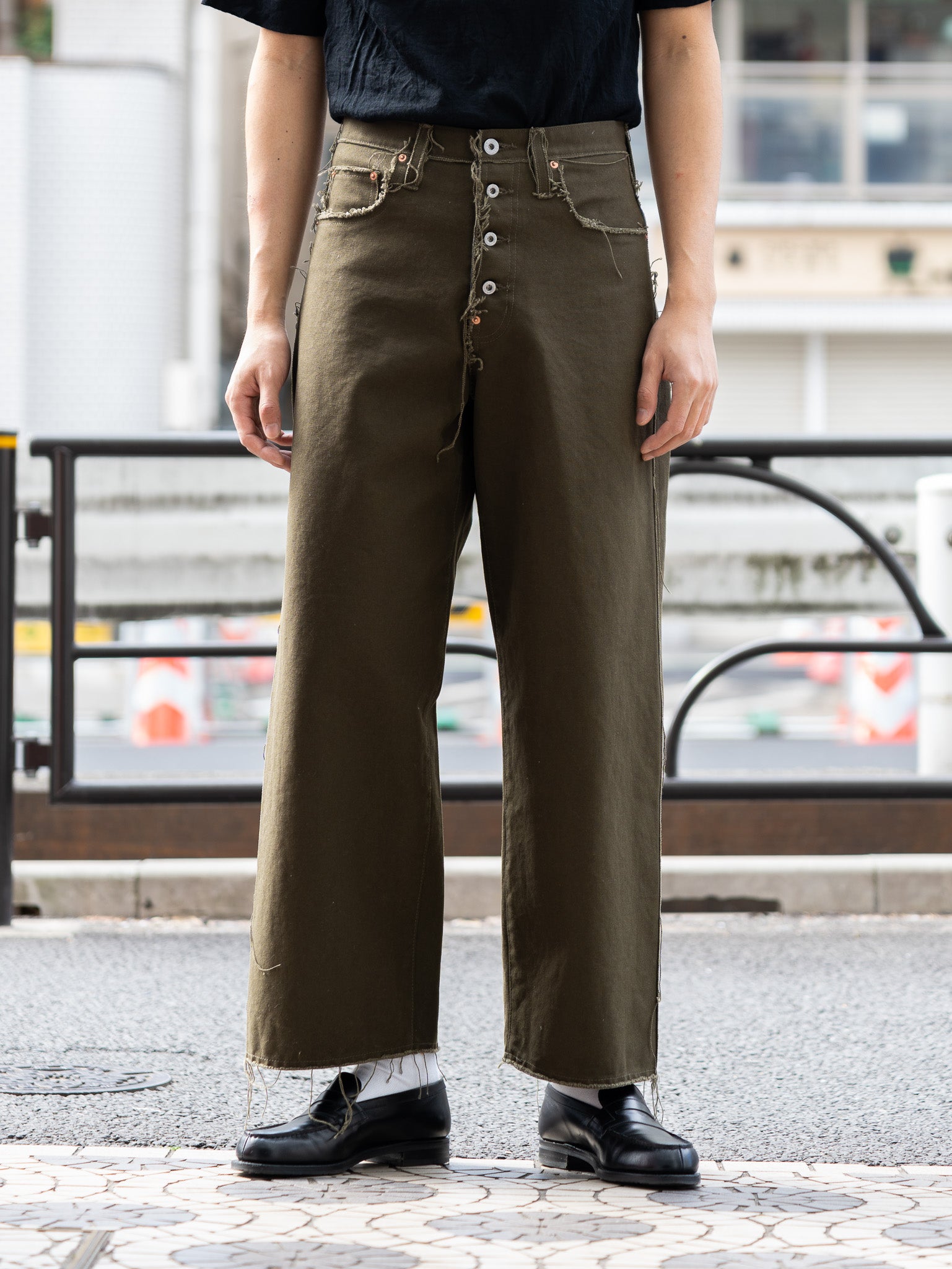 SUGARHILL / RAW-EDGE CANVAS DENIM PANTS -DRAK KHAKI-