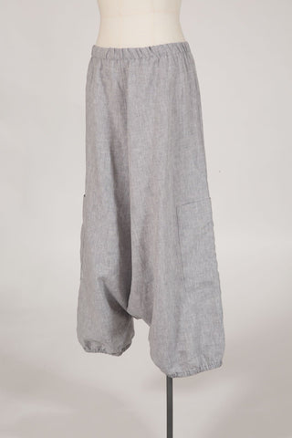 edgy linen knickerbockers by Hall Greytown