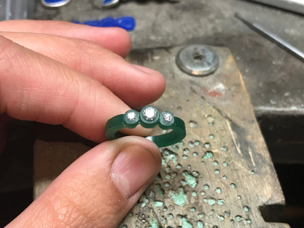 hand making solid gold ring