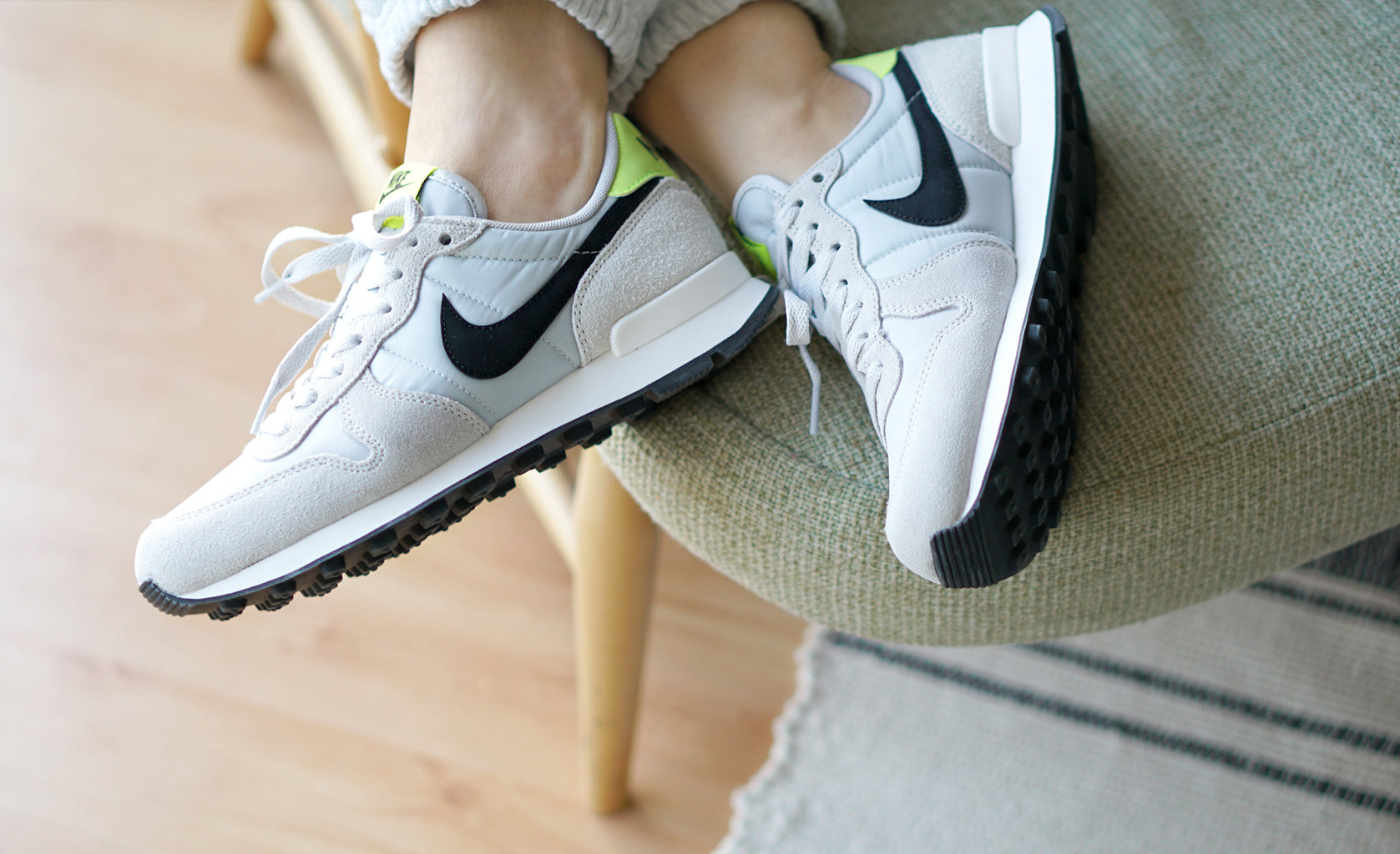 nike grey internationalist trainers